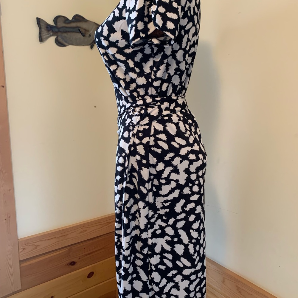Loft Dress - Picture 3 of 5